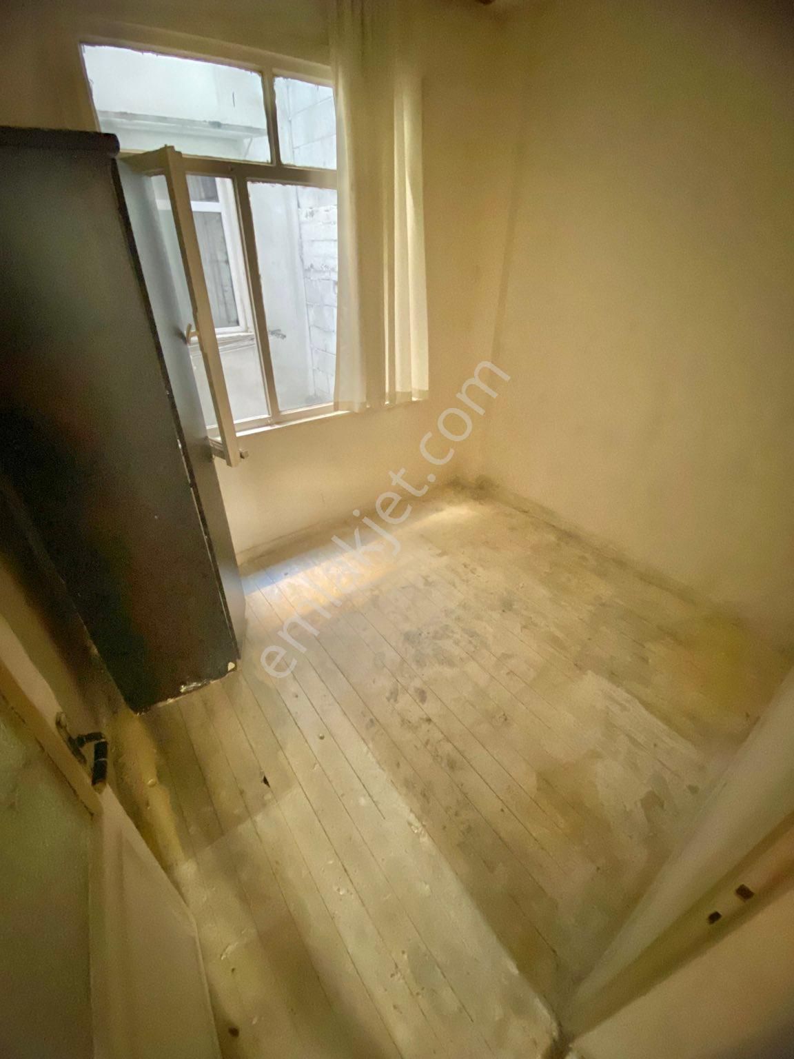 Akşenden Fatih Vezir Caddesi 90 M2 2+l 2. Ara Kat Boş Satılık Daire - Görsel 10