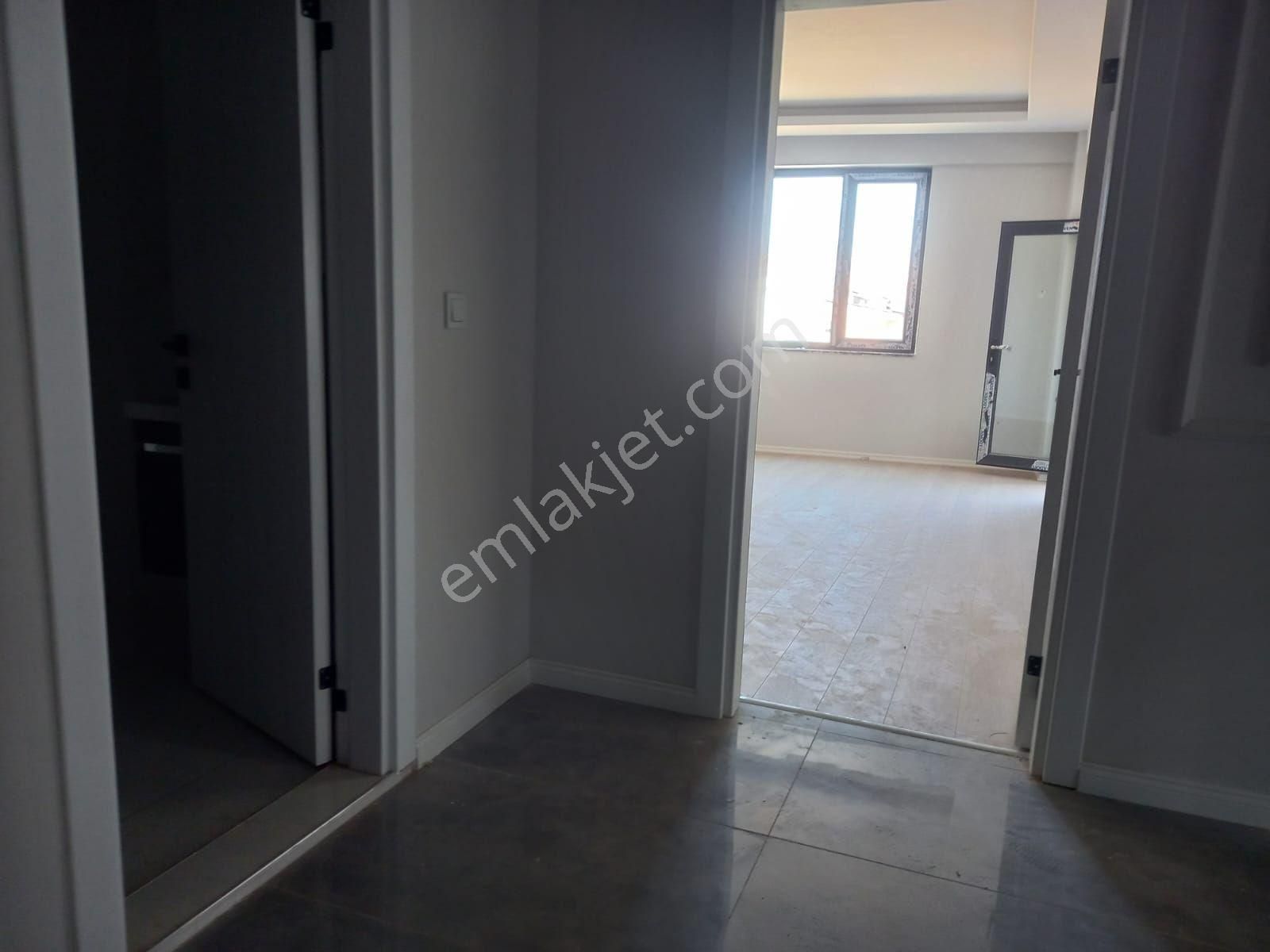 Roma' Dan Yenice Köy Mah' De Satılık Akıllı Ev Sistemli Daire - Görsel 8