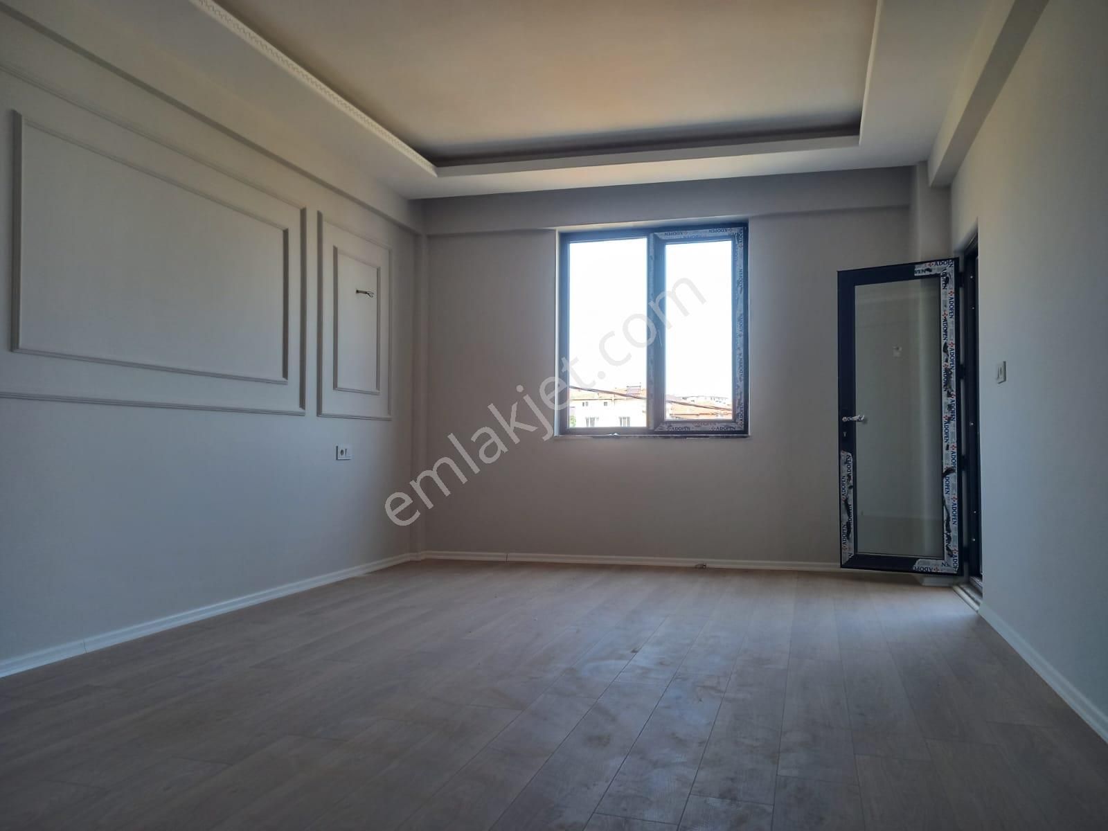 Roma' Dan Yenice Köy Mah' De Satılık Akıllı Ev Sistemli Daire - Görsel 13