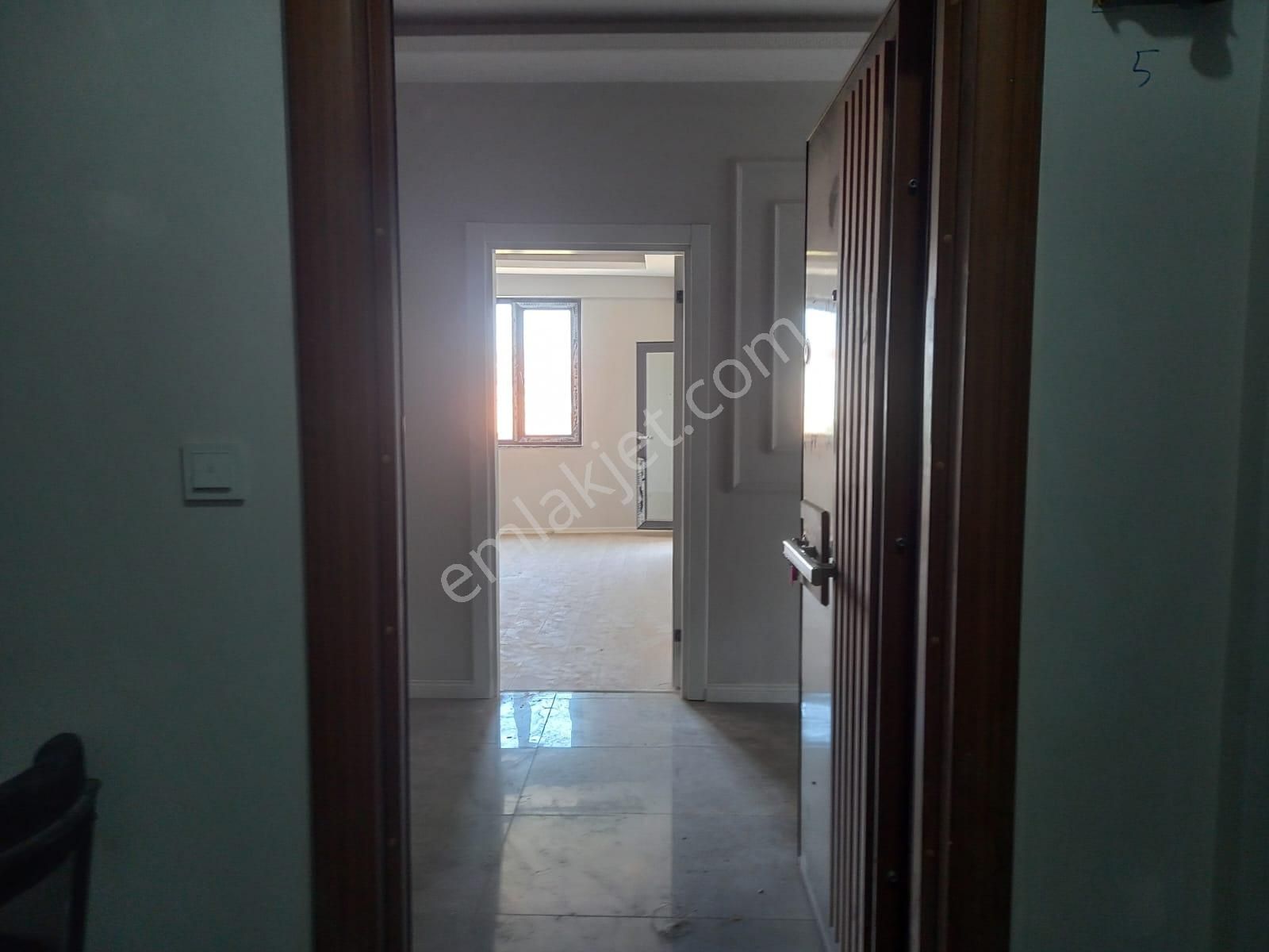 Roma' Dan Yenice Köy Mah' De Satılık Akıllı Ev Sistemli Daire - Görsel 6