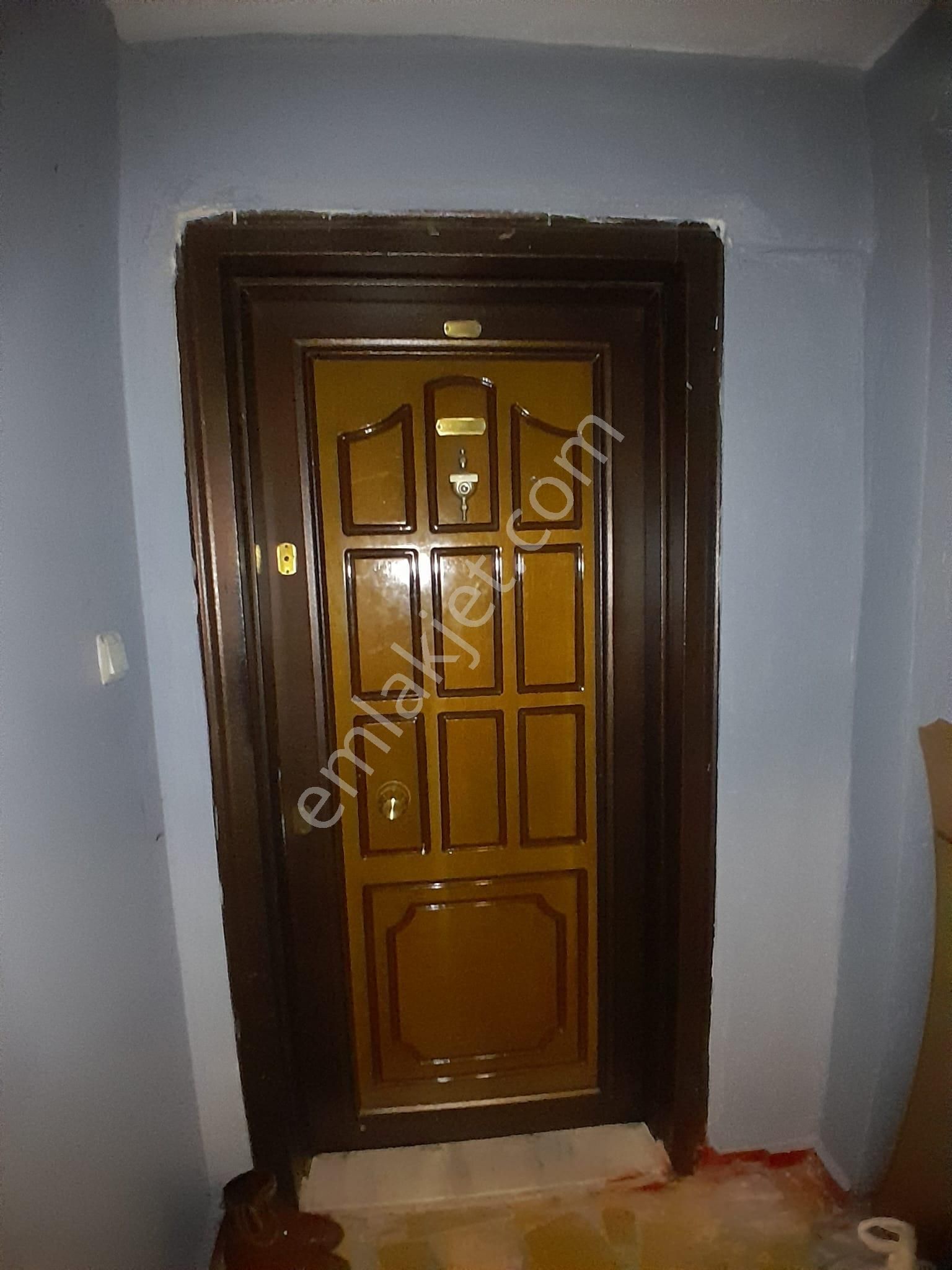 Avcılar Cihangir Satılık Daire  AVCILAR CİHANGİRDE SATILIK 2+1 YATIRIMA UYGUN DAİRE 