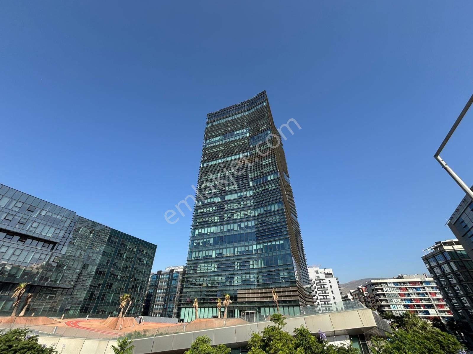 Bayraklı Tower ‘ Da 2+1 Kdv’li Kiralık 133 M2 Kiralık İşyeri! - Görsel 3