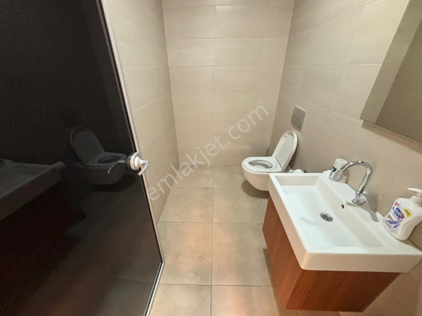 Bayraklı Tower ‘ Da 2+1 Kdv’li Kiralık 133 M2 Kiralık İşyeri! - Görsel 11