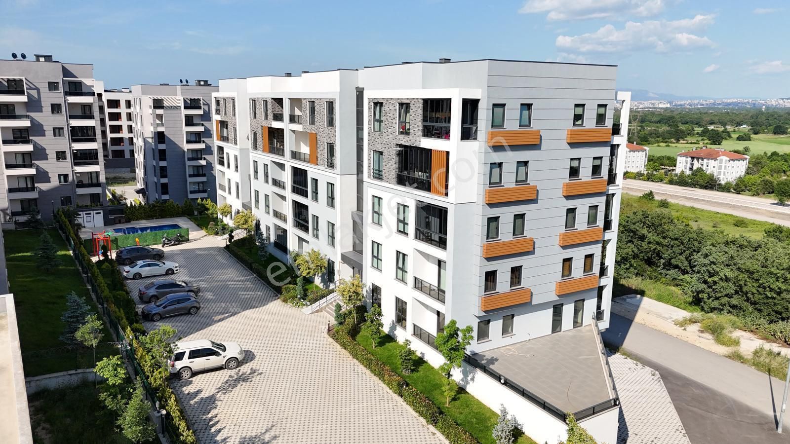 Nilüfer 30 Ağustos Zafer Satılık Daire  KAYAPA AYKANLAR TRENDY PROJESİNDE SATILIK 3+1 DAİRE