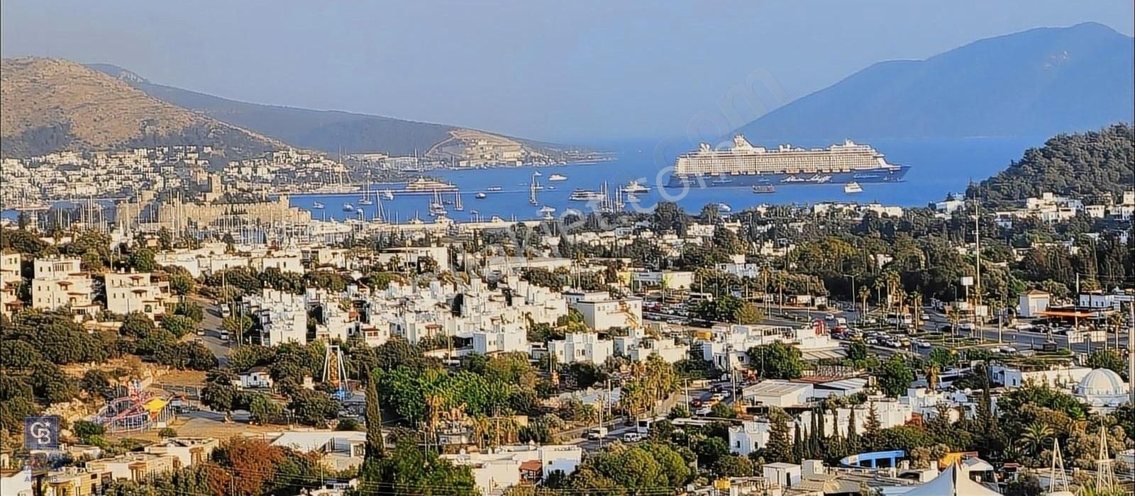 Bodrum Cumhuriyet Satılık Villa Bodrum Merkezde Panoramik Deniz Manzaralı Satılık Müstakil Villa