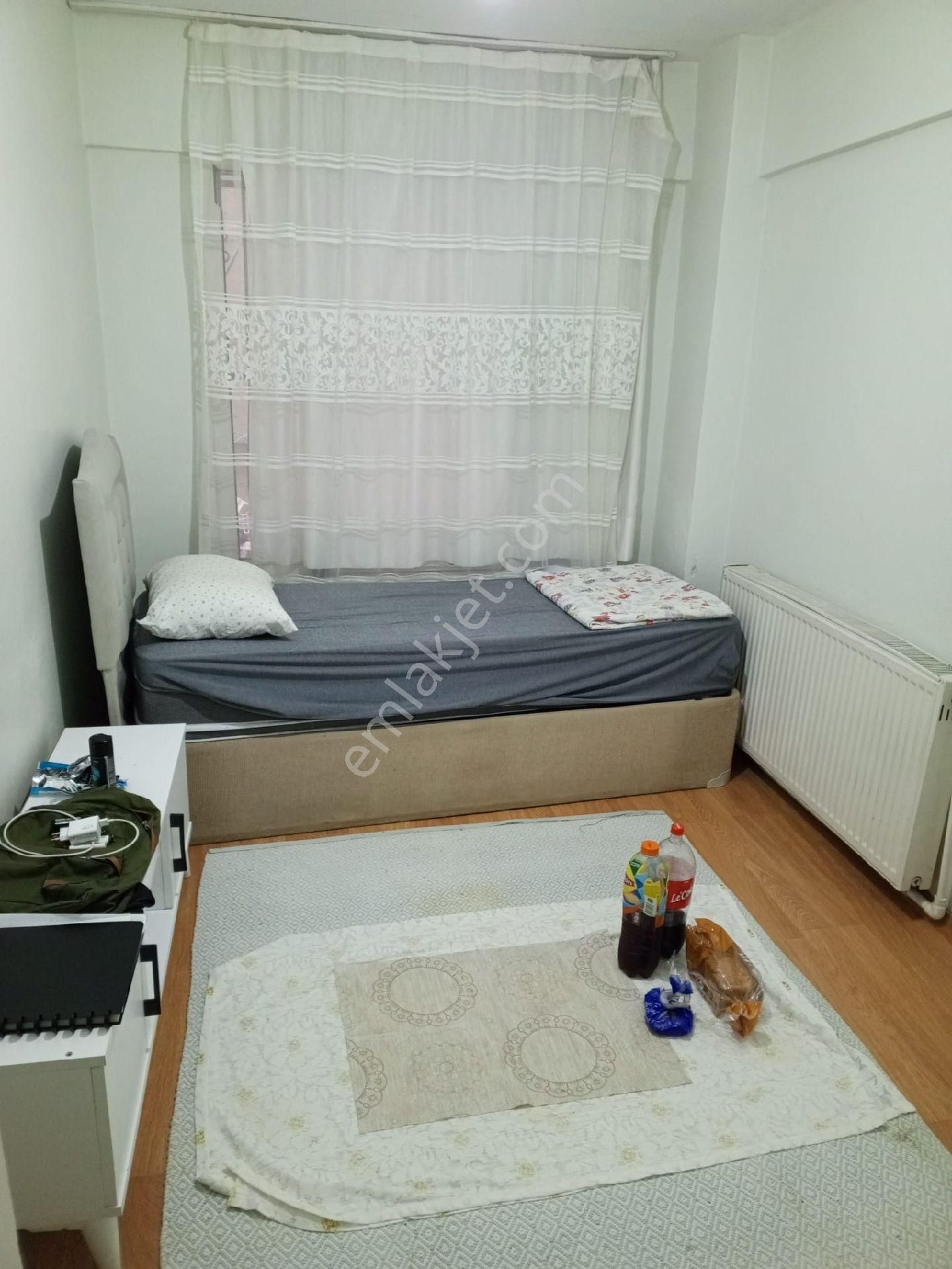 Ümraniye Çamlık Kiralık Daire Ümraniye Çamlık İKBAL CADDESİ ÜZERİNDE oda yabancı bayana 