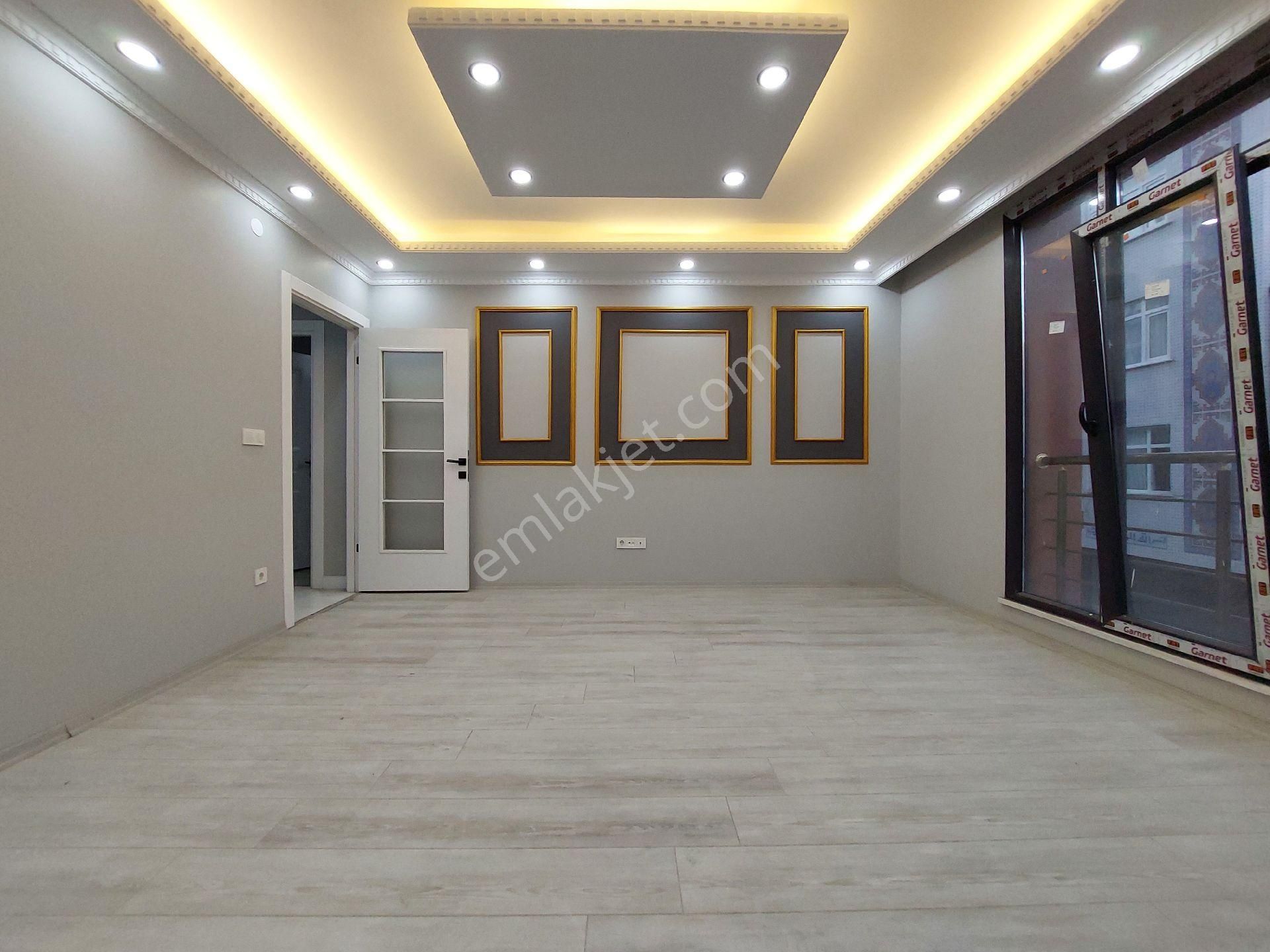 Küçükçekmece Atatürk Satılık Daire MİMAR YAPIDAN ATATÜRK MAH. LUX 2+1 80m² FERAH ARAKAT 