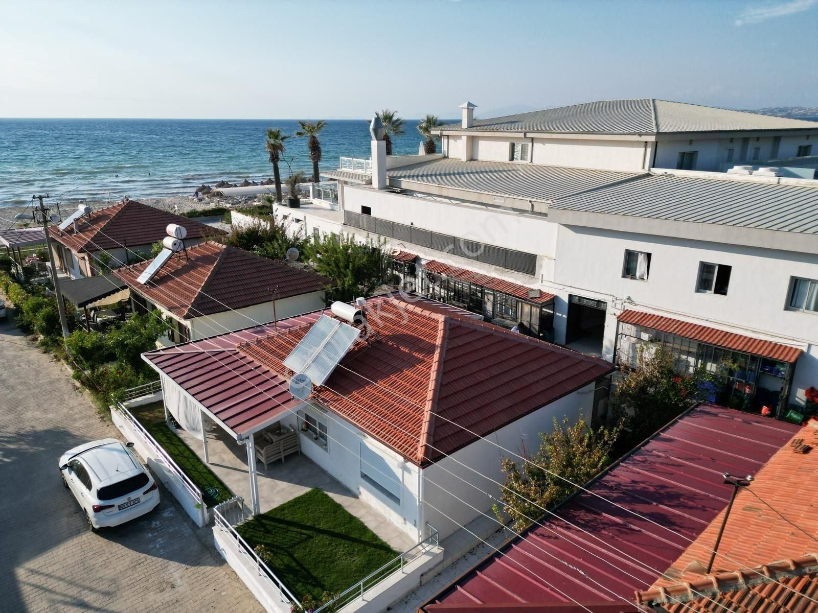 Kuşadası Davutlar Satılık Villa Kuşadasında Denize 100 Metre Masrafsız Tek Katlı Müstakil Ev