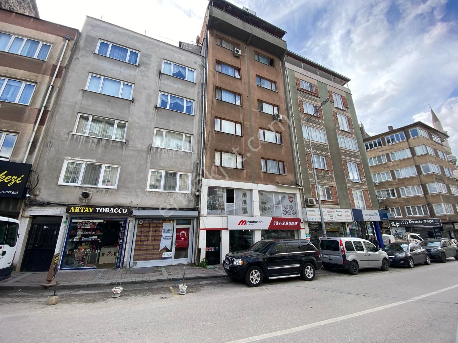 Osmangazi Tayakadın Satılık Bina  OSMANGAZİ GAZCILAR CELALBAYAR CADDESİNDE KİRA GETİRİLİ BİNA