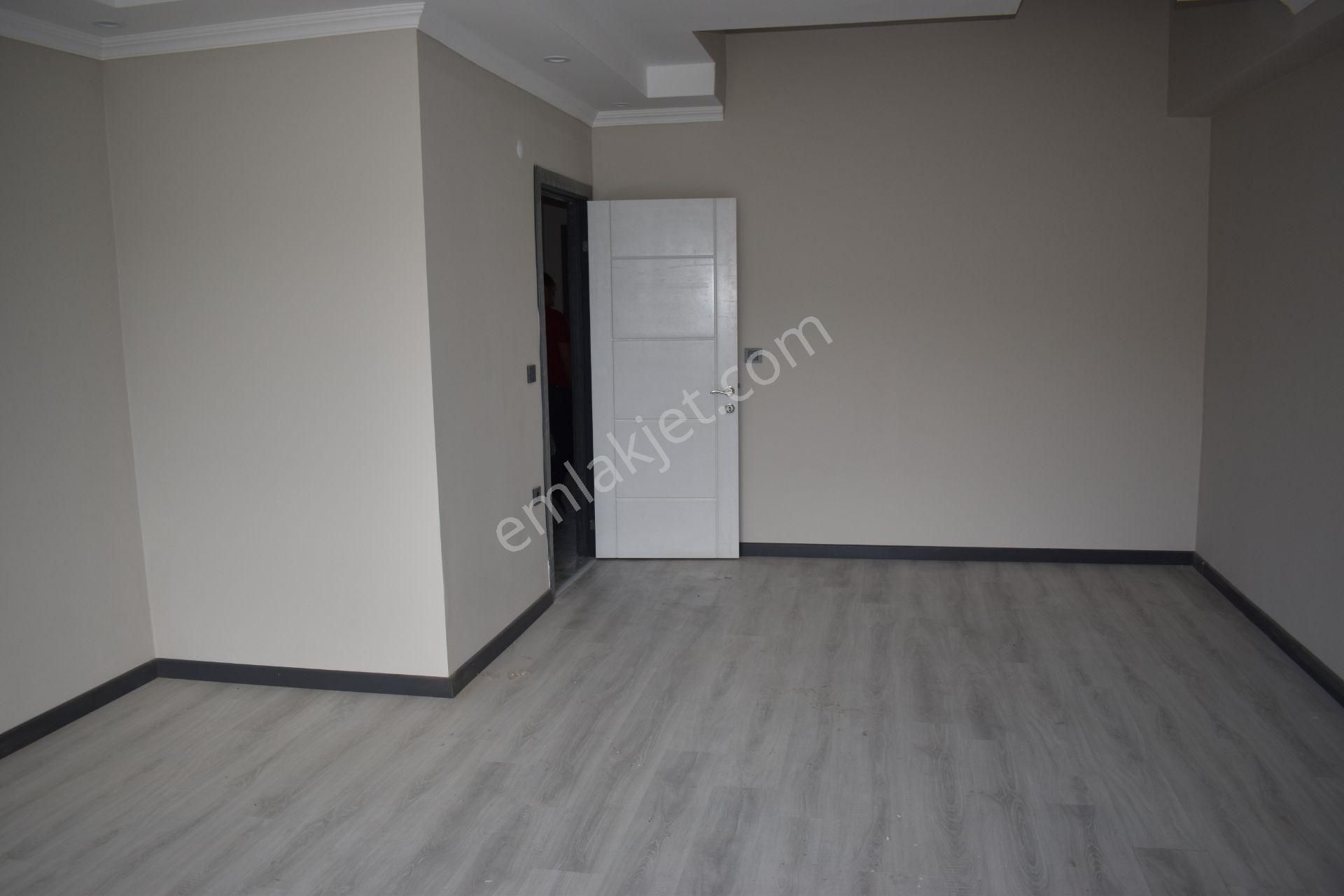 Büyükçekmece Cumhuriyet Mah Sıfır Manzaralı Lüx 4+2 Dubleks - Görsel 4