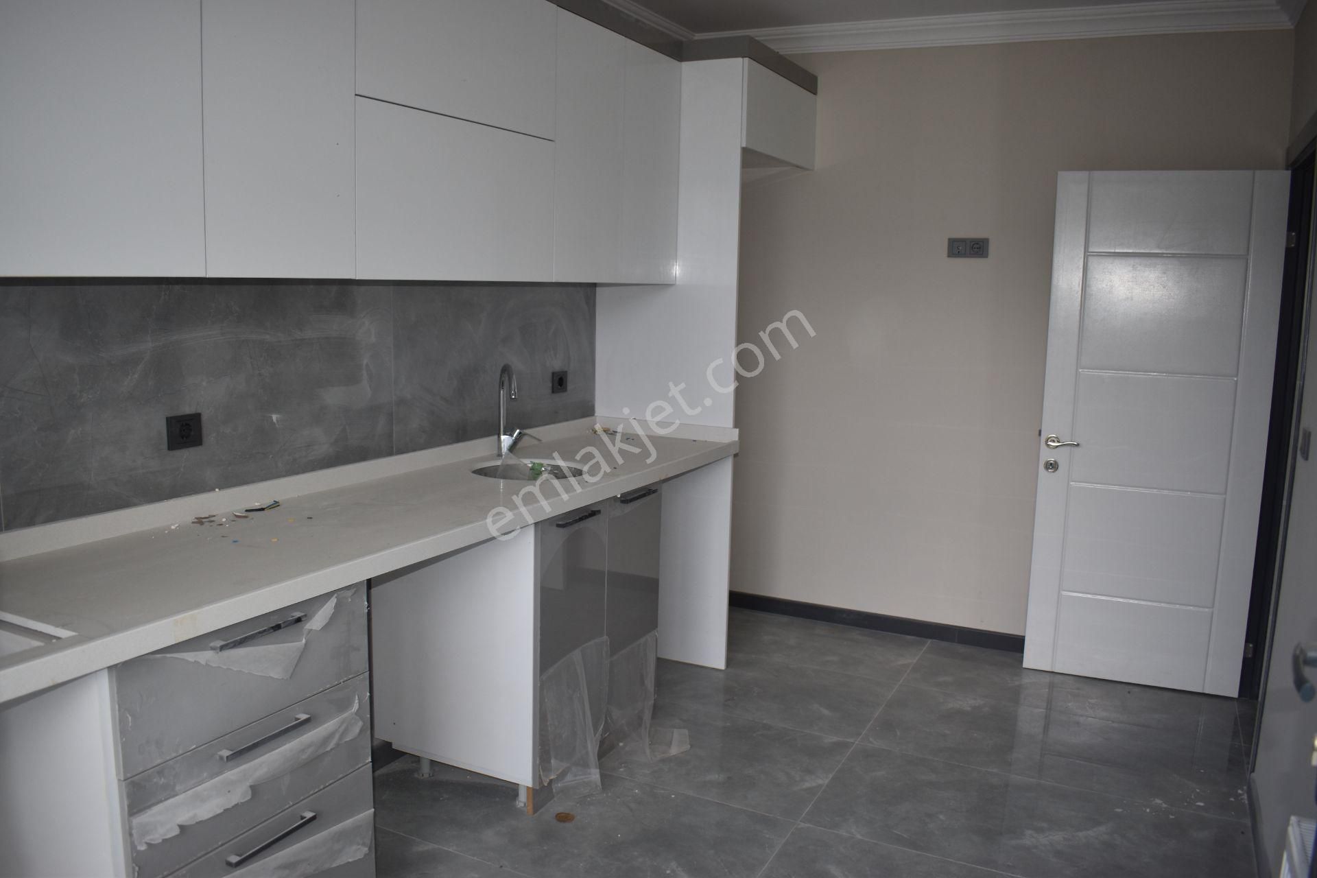 Büyükçekmece Cumhuriyet Mah Sıfır Manzaralı Lüx 4+2 Dubleks - Görsel 8