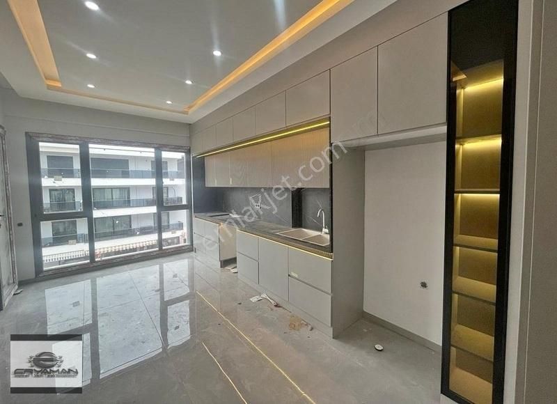 Esenyurt Cumhuriyet Satılık Daire ESENYURT CUMHURİYET 'TE METROBÜSE YAKIN SATILIK 2+1 DAİRE