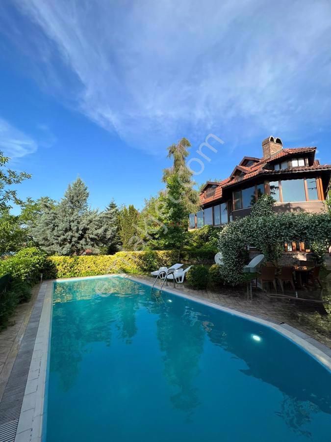 Sapanca Gazipaşa Satılık Villa Remax AY Hüseyin Kubilay SAPANCADA TURİZİM BELGELİ VİLLA