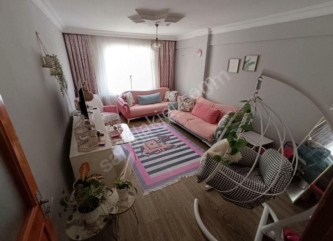 Pendik Kavakpınar Satılık Daire ZENO EMLAKTAN CEMİLMERİC CAD. 3 KATTA LUX 2+1 SATILIK 