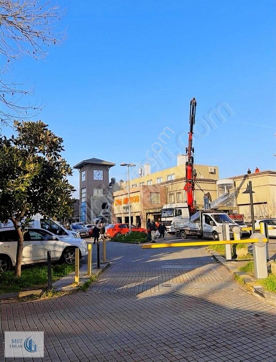 İstanbul Bakırköy Satılık Plaza MST EMLAK BAKIRKÖY YENİ MAHALLEDE SATILIK DÜKKAN