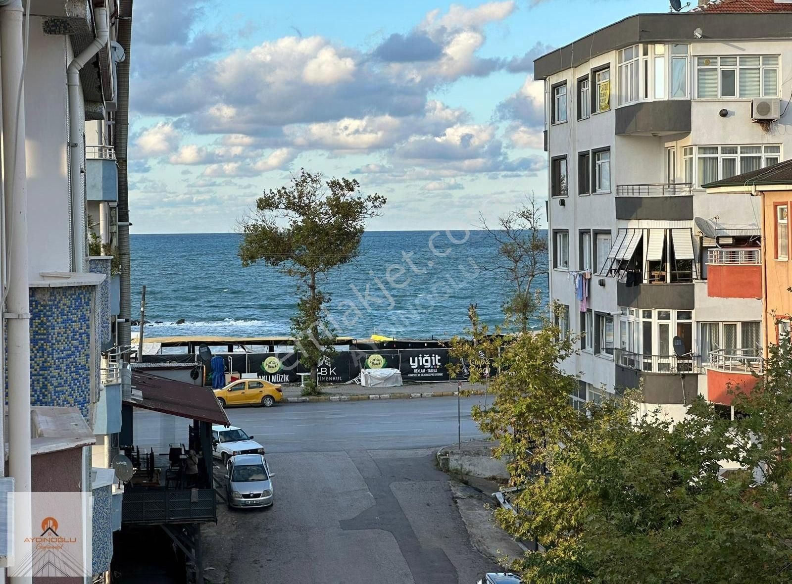 Karasu Yalı Satılık Daire DENİZ MANZARALI 2+1 ( MUTFAK AYRI ) 3 BALKONLU GENİŞ M² DAİRE