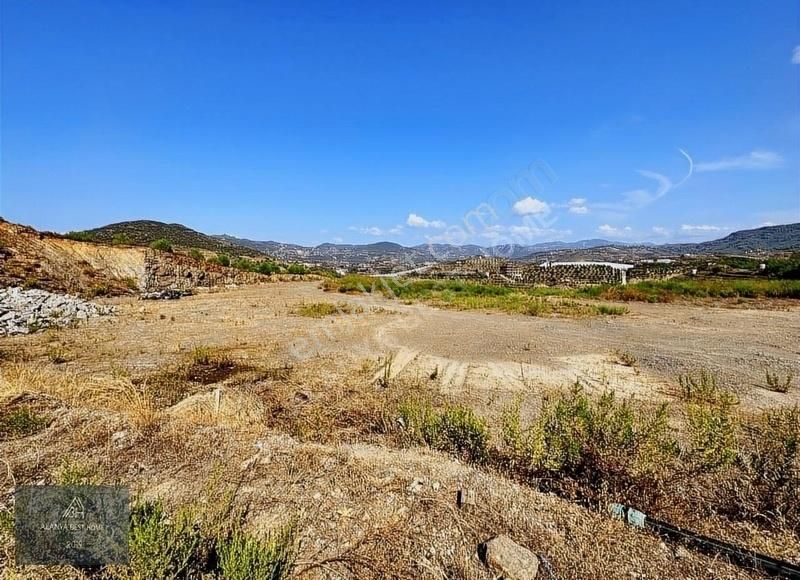 Alanya Toslak Satılık Tarla Deniz Manzaralı Müstakil Tapulu Denize 3 Km Mesafede 22 Dönüm..