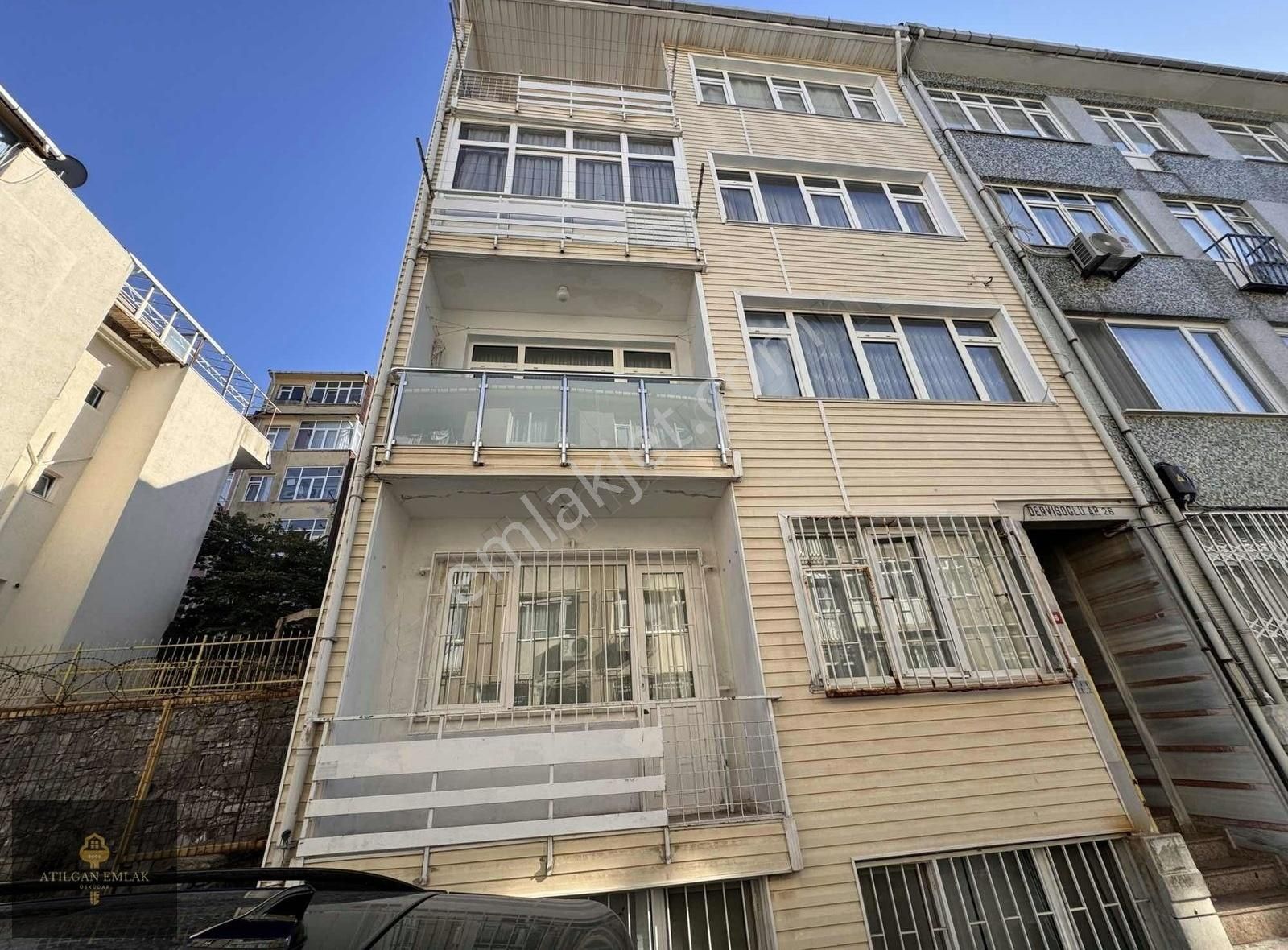 Üsküdar İcadiye Satılık Daire İcadiye'de 1+1 Satılık Daire