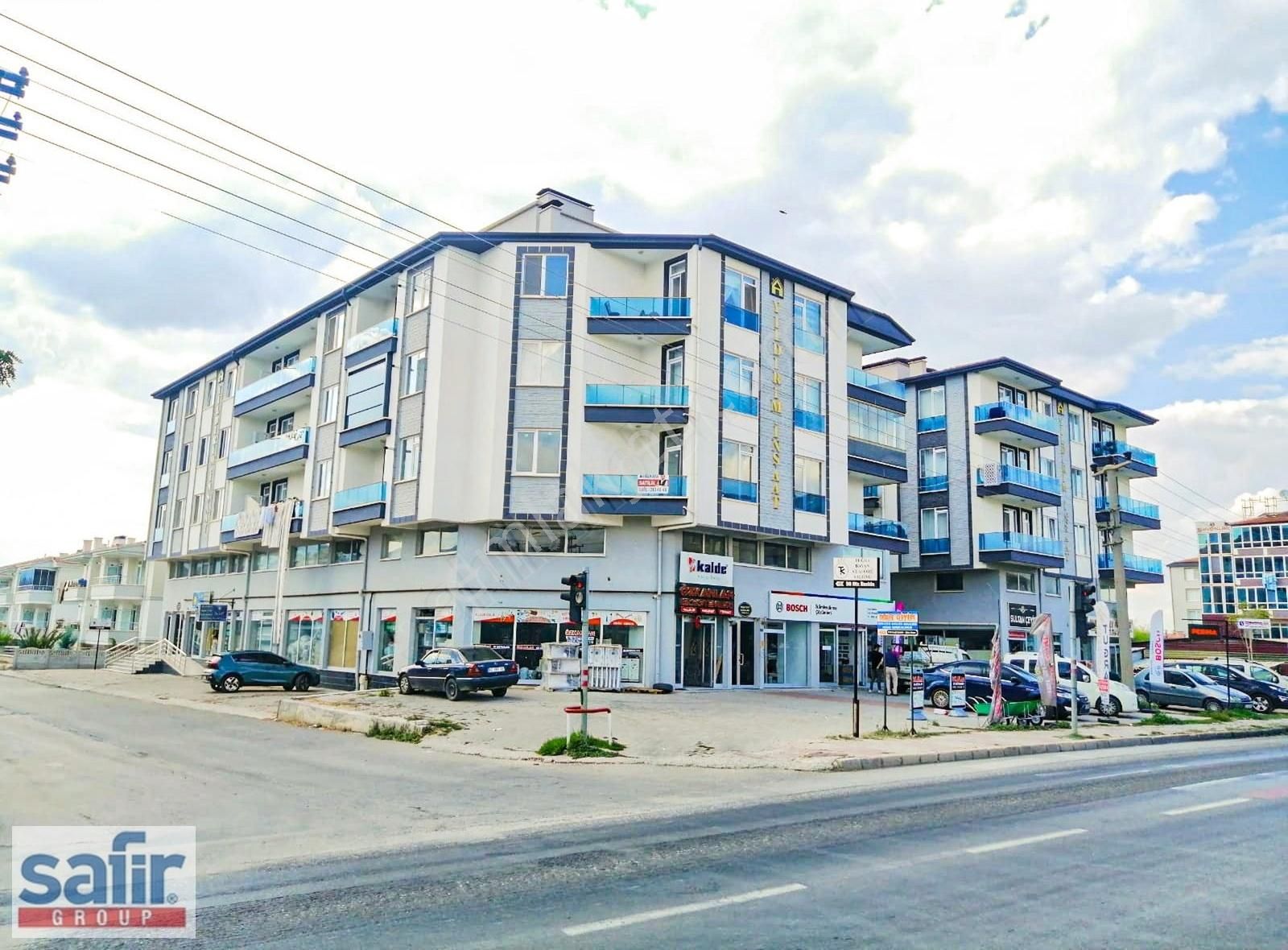 Afyonkarahisar Merkez Yeşilyurt Satılık Daire KARŞIYAKA DA ANA CADDE ÜZERİNDE GÜNEY CEPHELİ SATILIK 3+1 DAİRE