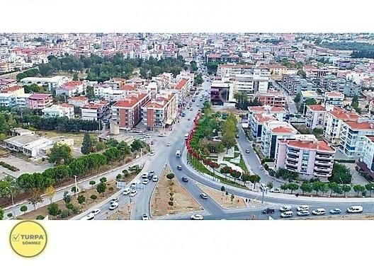 Menderes Kemalpaşa Satılık Daire TURPA SÖNMEZDEN AYYILDIZ PARK CİVARI GENİŞ E.BANYOLU 3+1 DAİRE