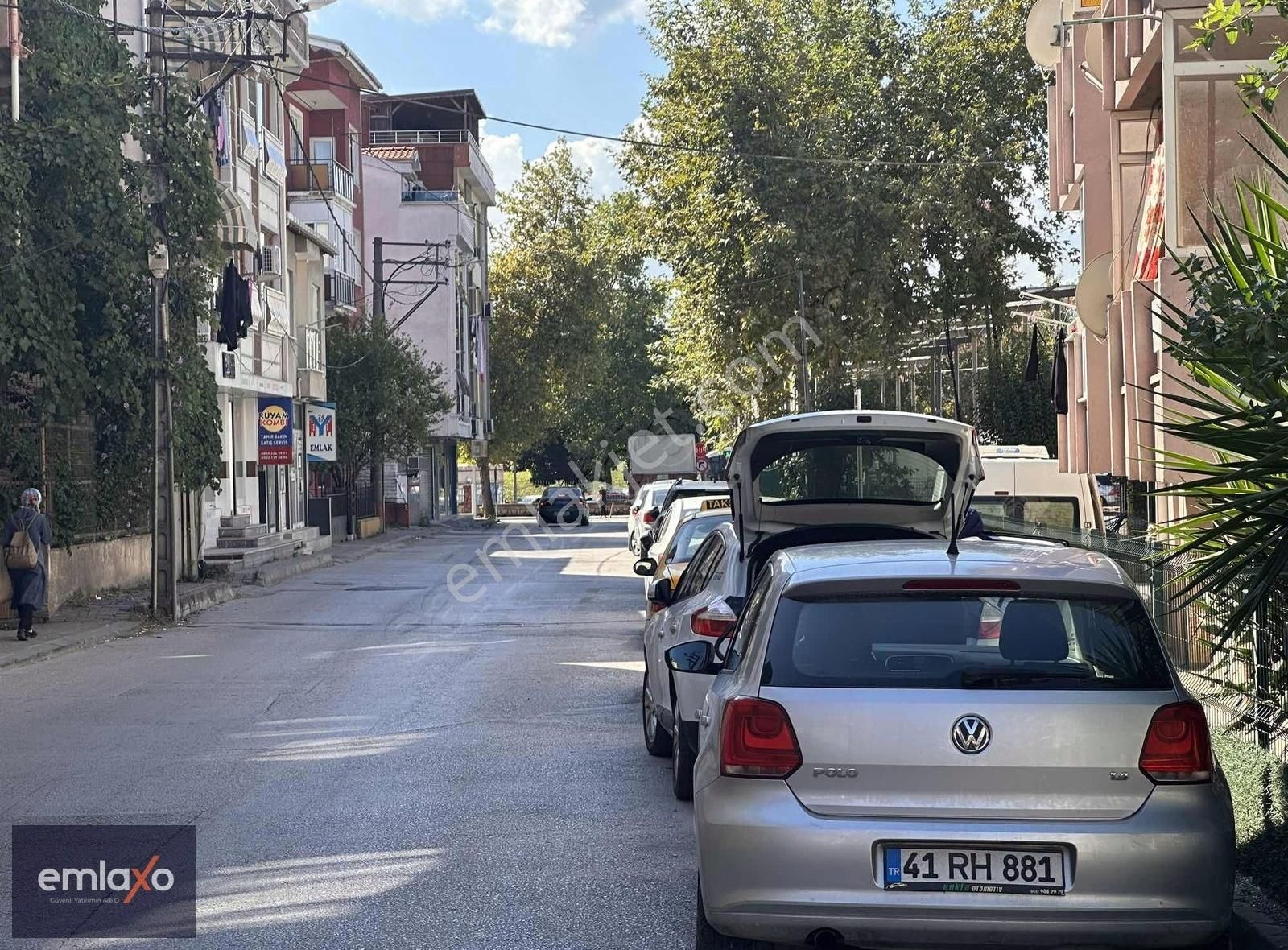 İzmit Kadıköy Satılık Daire Pirelli Mutlu Evler Lojmanlarında Satılık 3+1 140 M2 Daire