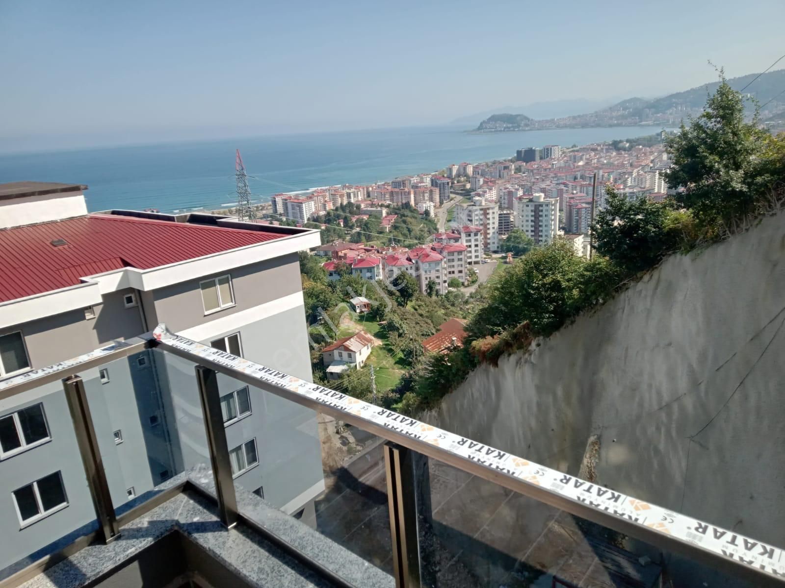 Giresun Merkez Gaziler Satılık Daire Giresun Gaziler Mahallesi'nde 3+1 uygun fiyat 170 metrekare sıfır daire üniversitenin yanında