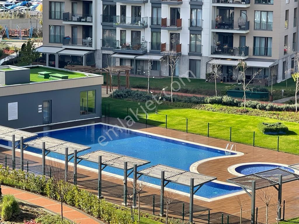 Sancaktepe Eyüp Sultan Kiralık Daire  SEEWORLD SUR YAPI LAVENDER 2+1 KİRALIK 85 m2 suryapı 