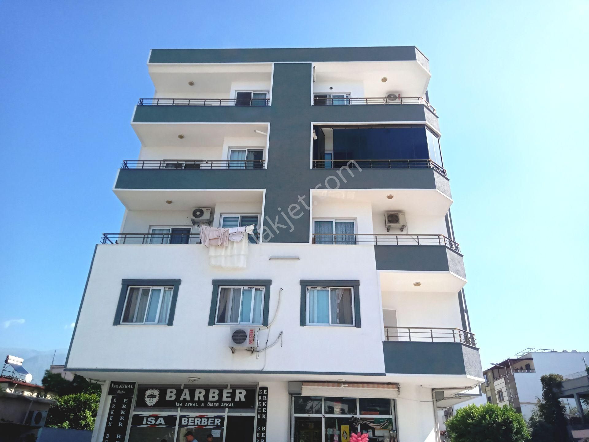 İskenderun Cumhuriyet Satılık Daire CUMHURİYET MAHALLESİNDE YAVUZ SULTAN SELİM CADDESİNDE DOĞALGAZLI TEMİZ SATILIK DAİRE