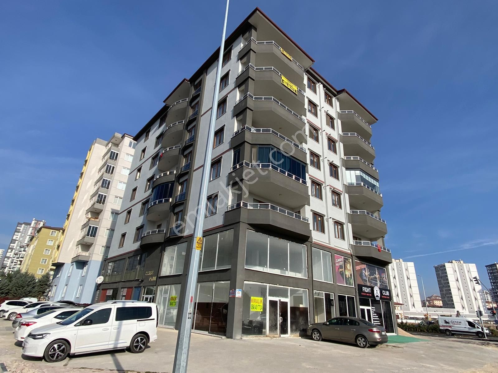 Niğde Merkez Aşağı Kayabaşı Satılık Daire  NİĞDE MERKEZ AŞAĞIKAYABAŞI MH.BOR YOLUNA YAKIN 4+1 SATILIK DAİRE