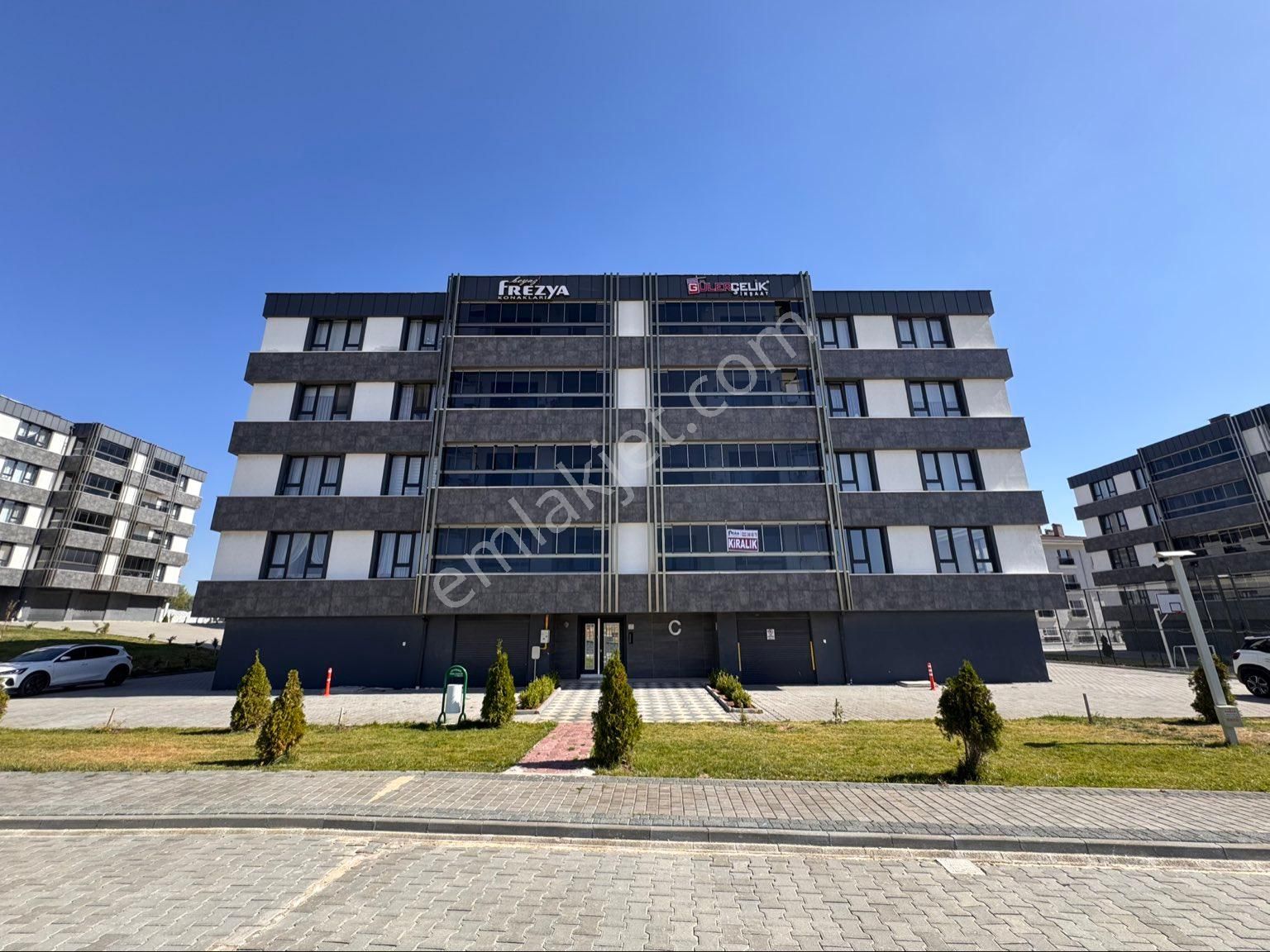 Odunpazarı Vadişehir Kiralık Daire  PERA'DAN VADİŞEHİR'DE FREZYA KONAKLARI'NDA KİRALIK 3+1 DAİRE