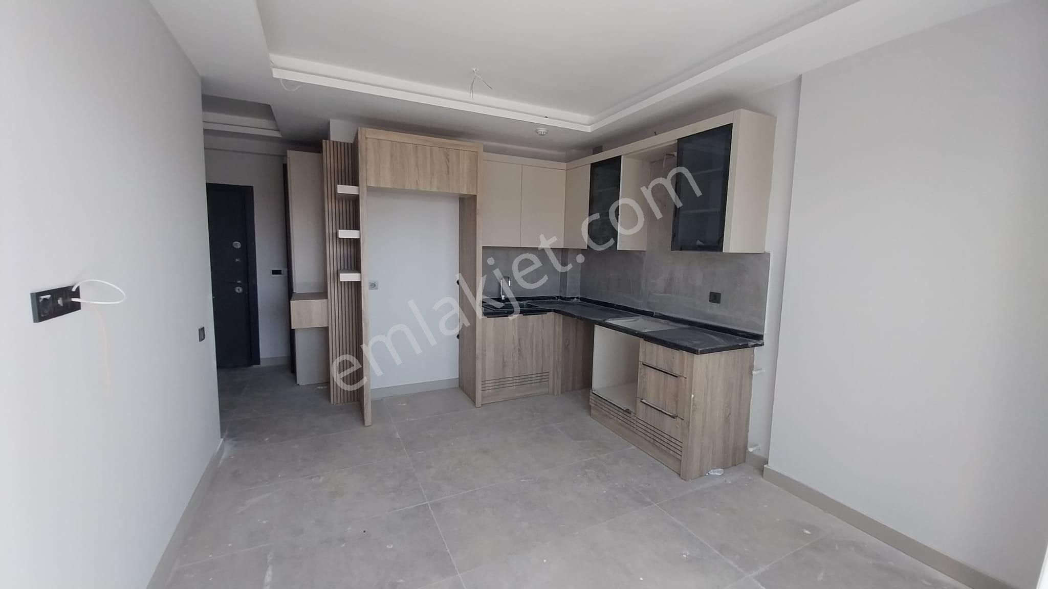 Erdemli Tömük Kiralık Daire  KARINCA'DAN TÖMÜKTE DENİZE 100M 2+1 KİRALIK DAİRE !