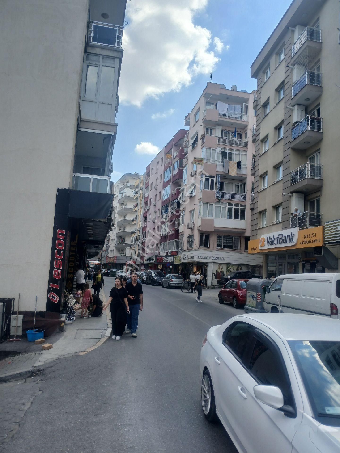 Karabağlar Sarıyer Satılık Daire Yeşilyurt Ordu Caddesi'nde 3+1 satılık daire