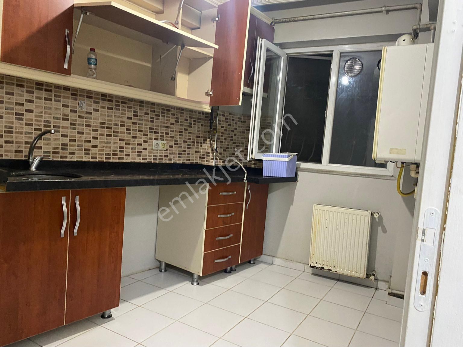 Küçükçekmece İnönü Kiralık Daire KÜÇÜKÇEKMECE HALKALI MERKEZ MAHALLESİNDE KİRALIK DAİRE