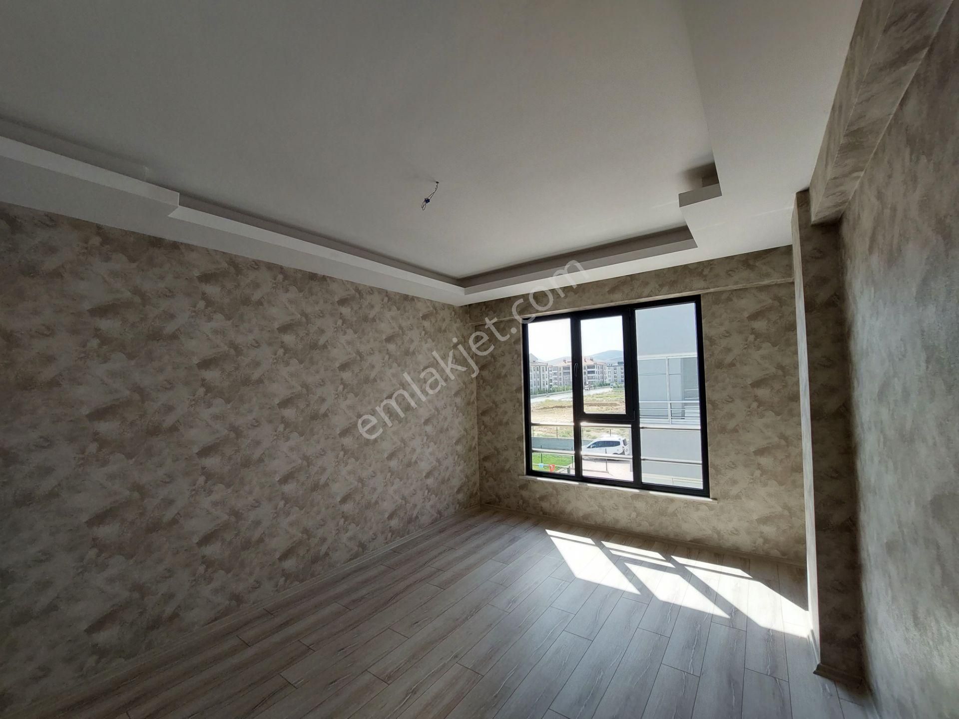 Selçuklu Selahaddin Eyyubi Satılık Daire  S.EYYÜBİ MAH. İŞYAPAR GAYRİMENKUL'DEN SATILIK 3+1 170M2 LÜX DAİRE