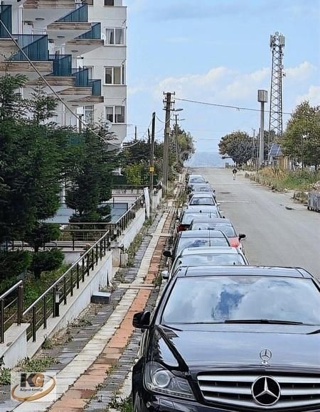 Çınarcık Teşvikiye Bld. (Karşıyaka) Kiralık Daire Kopru Grouptan Çınarcıkta 1+1 Eşyalı Havuzlu Rezidans Dairesi