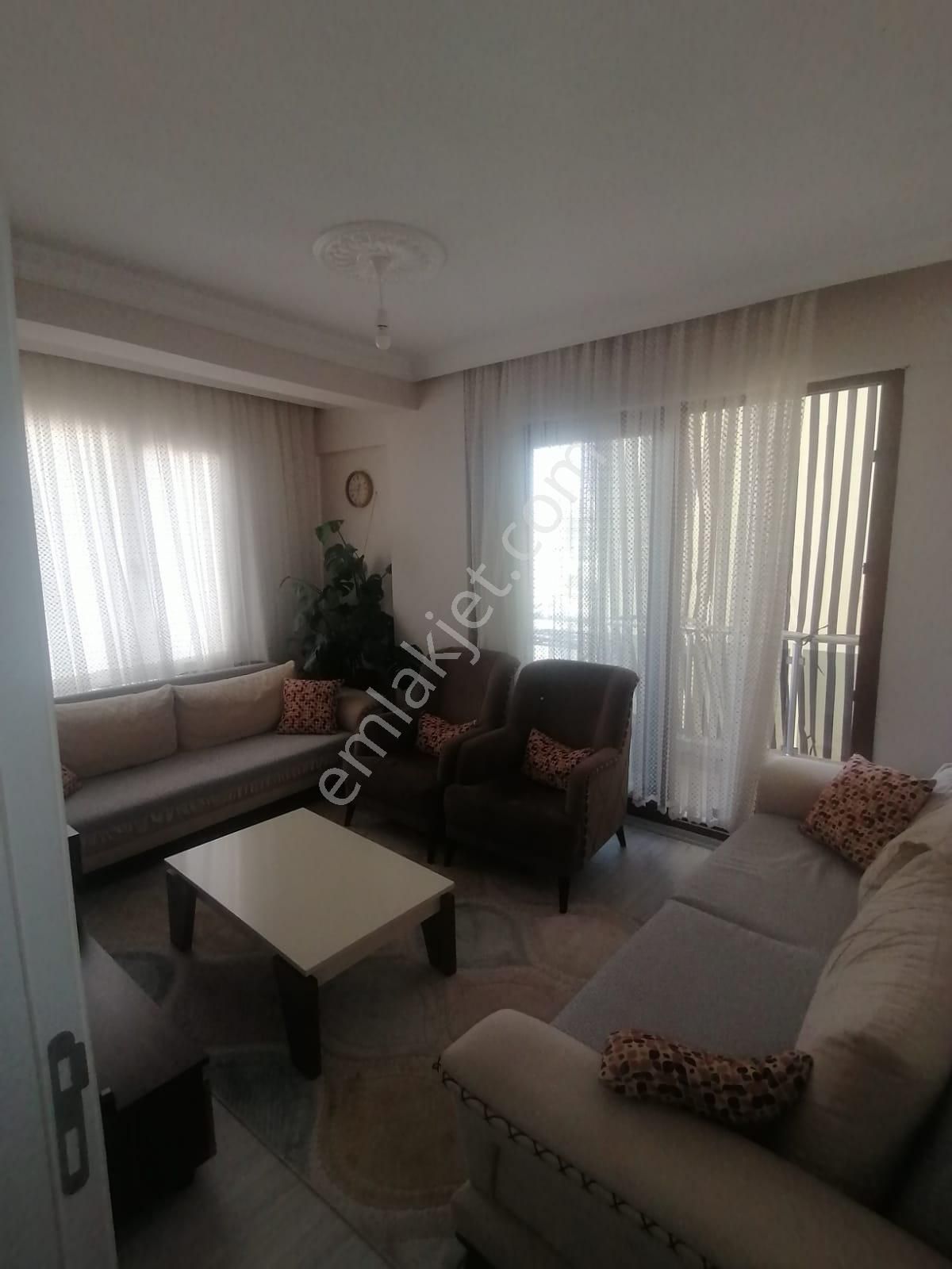 Salihli Aksoy Satılık Daire  YUVAM GAYRİMENKUL'DEN SATILIK SALİHLİ AKSOY MAH. GÖLLER MANAV ALT SOKAĞI  2+1 90m2 DAİRE