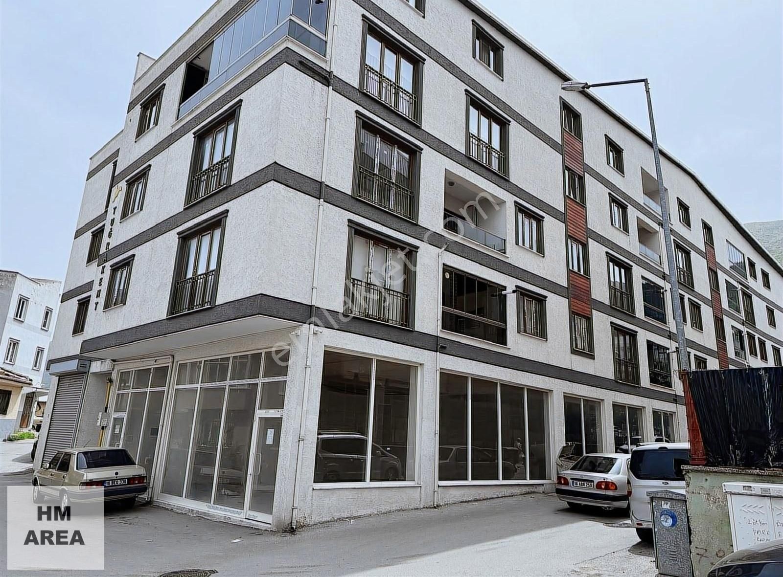 Yıldırım Piremir Kiralık Dükkan & Mağaza REMAX AREA'DAN PİREMİR'DE ÇİFT CEPHE 490 M2 KİRALIK DÜKKAN/DEPO