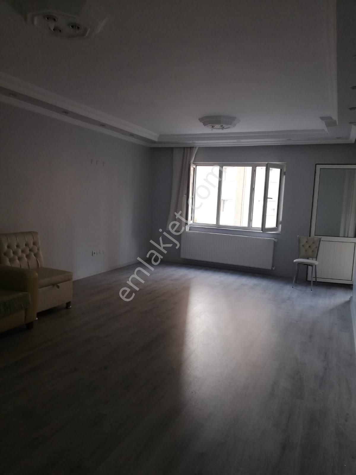 Beylikdüzü Barış Satılık Daire  BEYLİKDÜZÜ BARIŞ MAH DA 3+1 145 M2 SATILIK DAİRE 