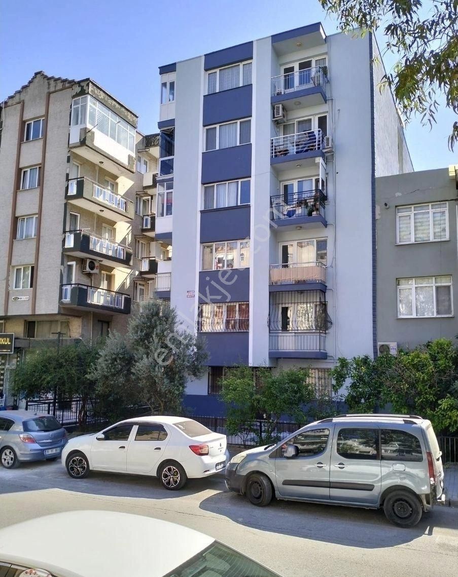 Buca Barış Satılık Daire ADNAN KAHVECİ BULVARI ÜZERİ 3+1 ARAKAT DAİRE