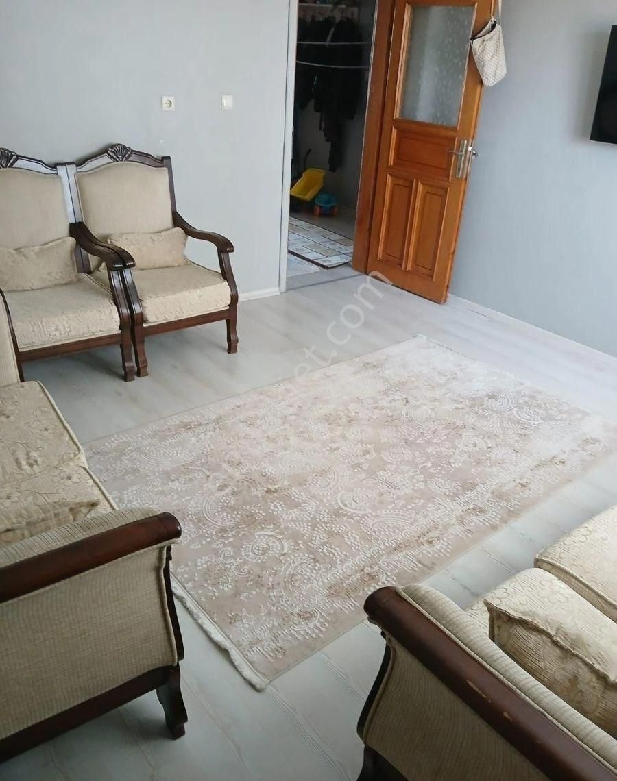 Buca Çamlıpınar Kiralık Daire Buca Çamlıpınar'da 2+1 Kiralık Daire