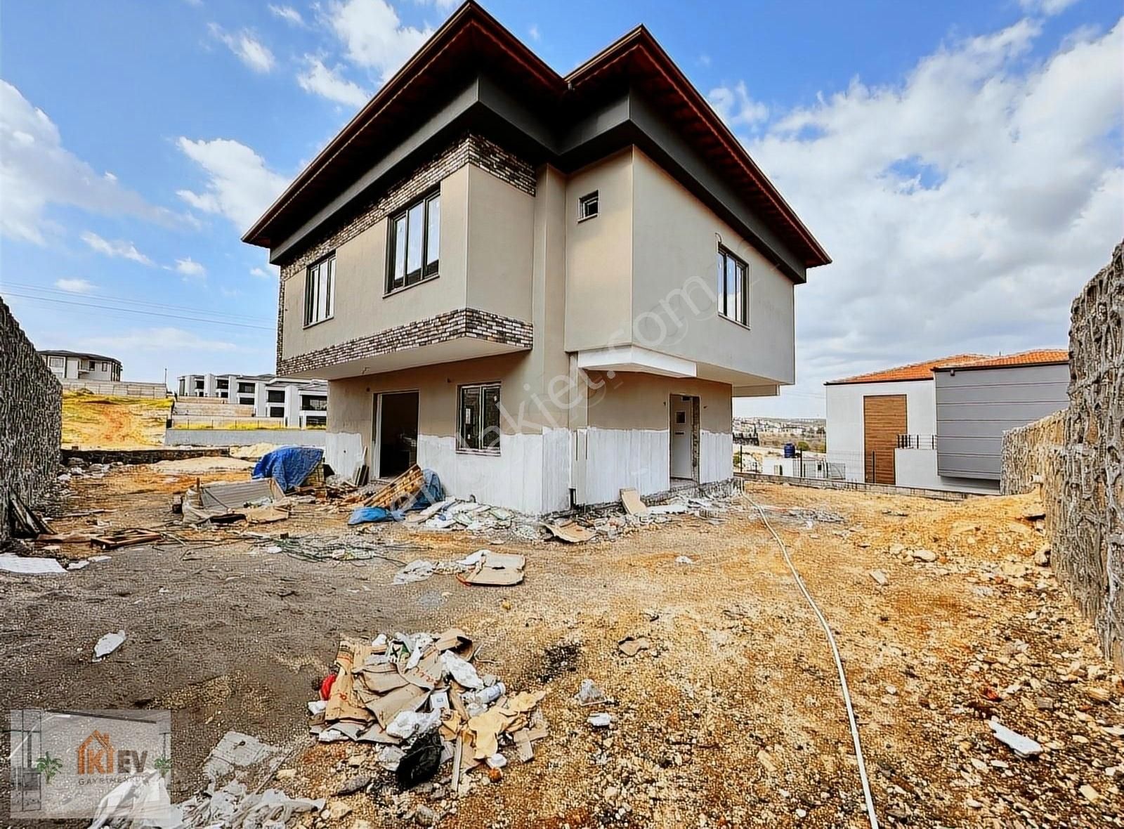 Oğuzeli Şahinbey Satılık Villa KÖRKÜN BOZDAĞ BÖLGESİNİN EN İYİ YERİNDE EN UCUZ SATILIK VİLLA