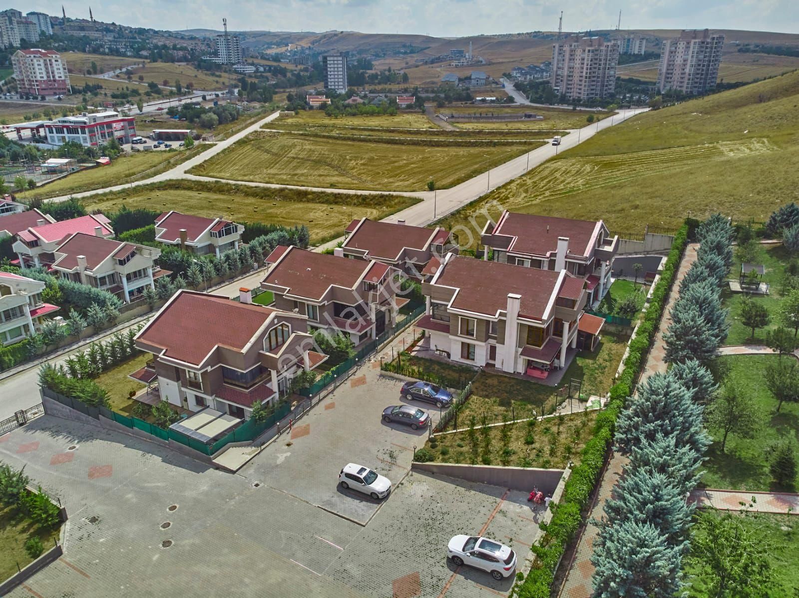 Çankaya Dodurga Satılık Villa  EMLAKCENTER PREMİUM'DAN YAŞAMKENT'TE SATILIK VİLLA