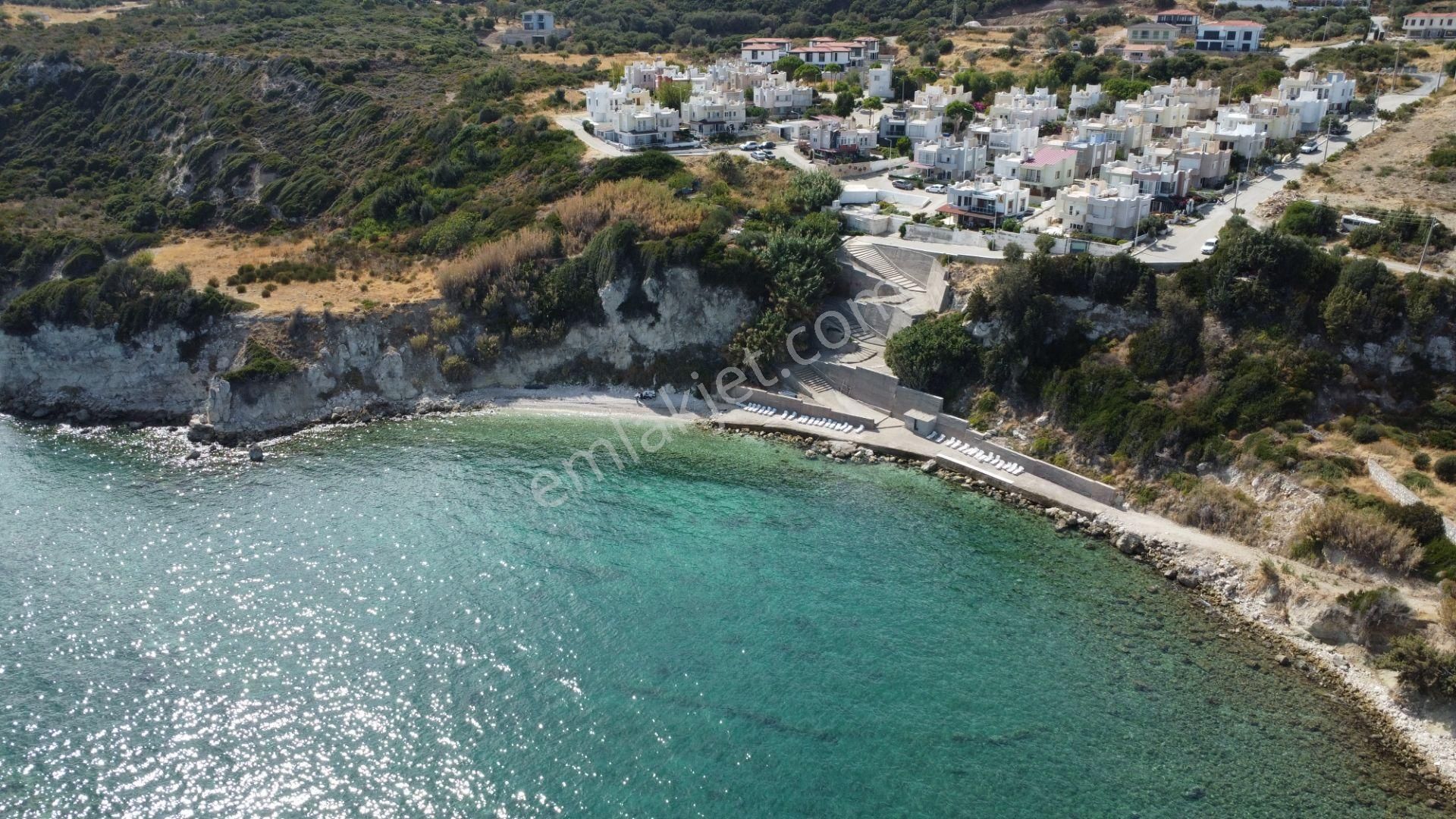 Karaburun Bozköy Satılık Villa İmarlı  KARABURUN'DA DENİZE SIFIR SATILIK VİLLA İMARLI ARSA (ARAÇ TAKASLARINA AÇIĞIZ)