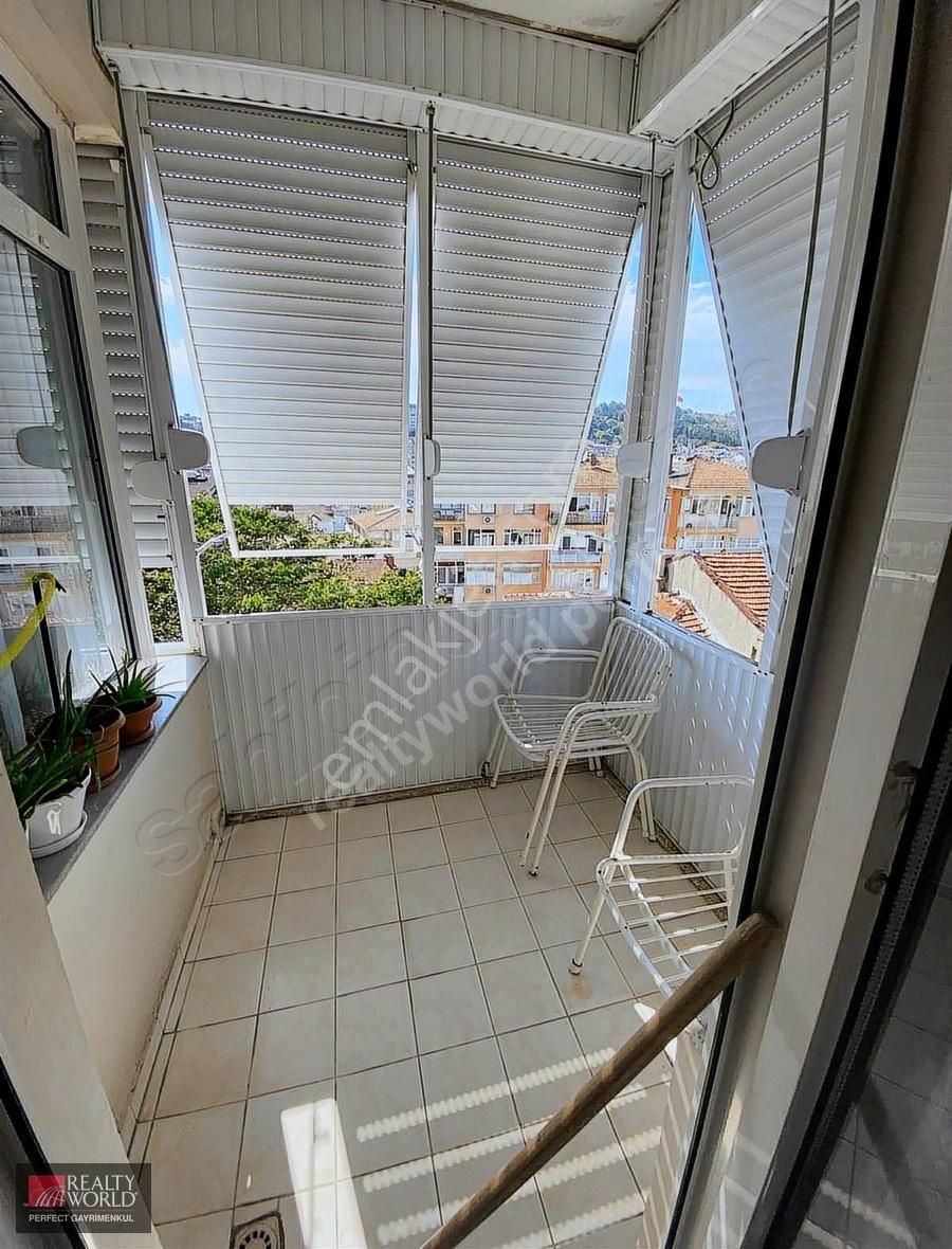 *realty World*ortaköy De Satılık 3+1 Daire - Görsel 16