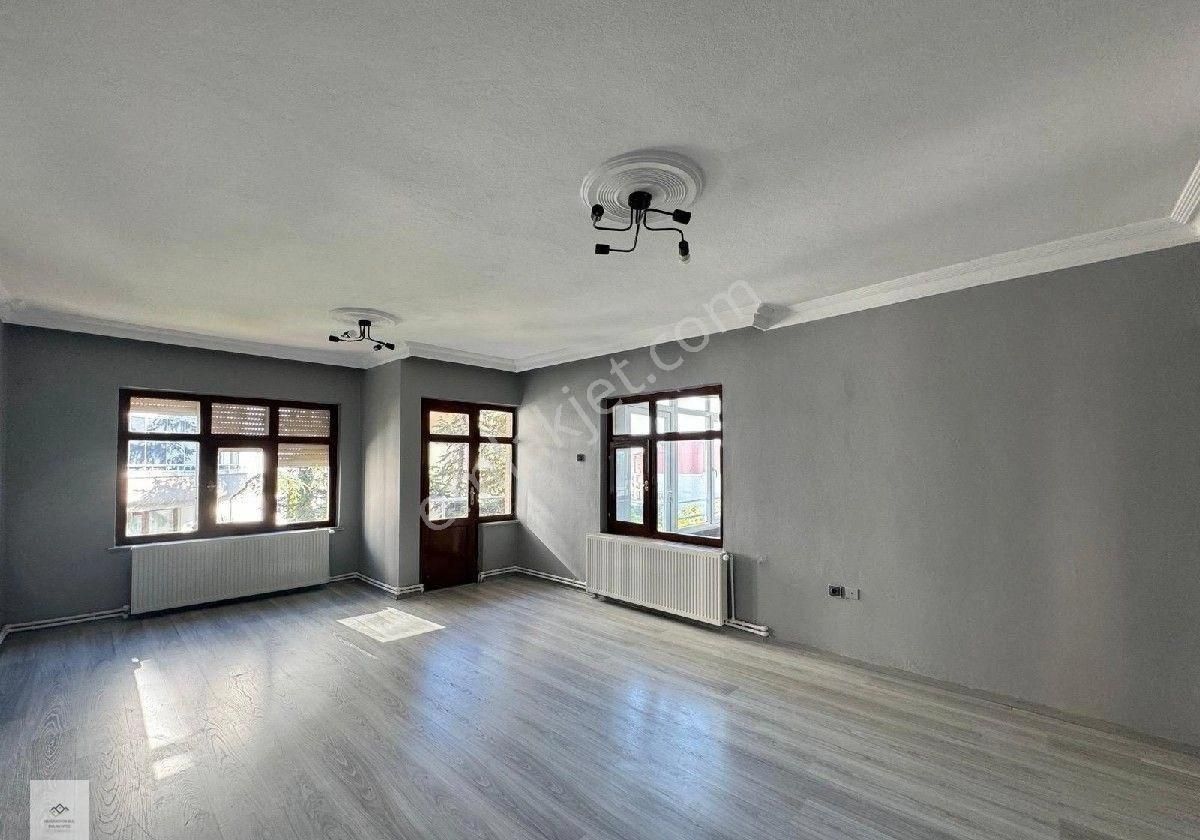 Süleymanpaşa Ortacami Satılık Daire DEKARASYONBUL'DAN HÜRRİYET MAHALLESİNDE KELEPİR 3+1 145M² SATILIK DAİRE