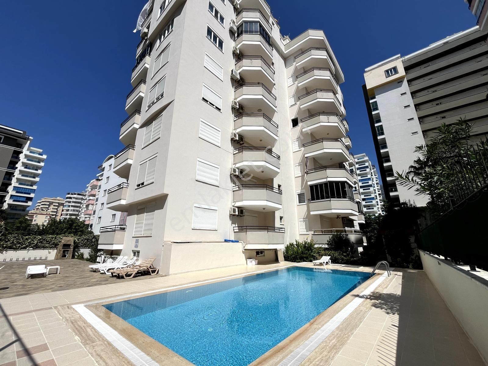 Alanya Mahmutlar Satılık Daire  DENİZE 250 METRE MESAFEDE SATILIK 2+1 DAİRE