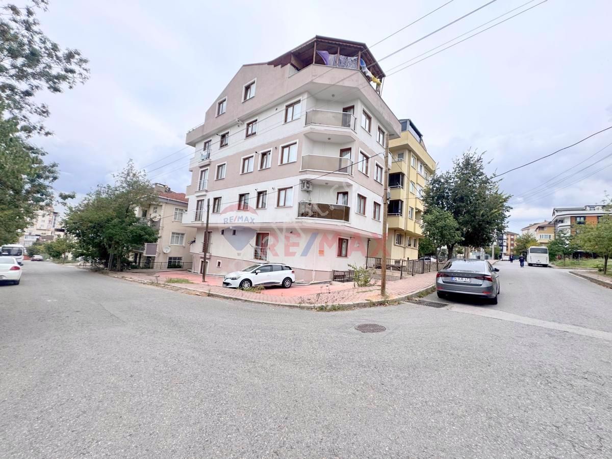 Çayırova Özgürlük Satılık Daire KOCAELİ ÇAYIROVA MERKEZDE SATILIK İSKANLI TERASLI DUBLEX DAİRE