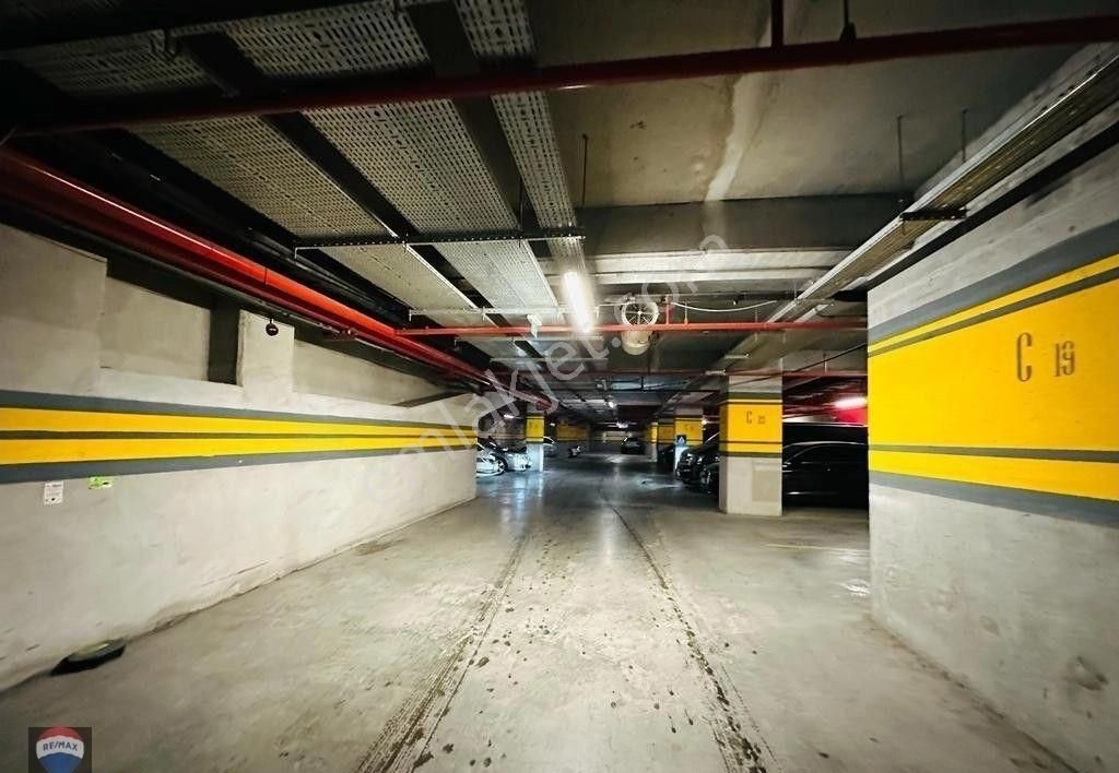 Selenium Retro Projesinde Tam Kat Kiralık Ofis - Görsel 12