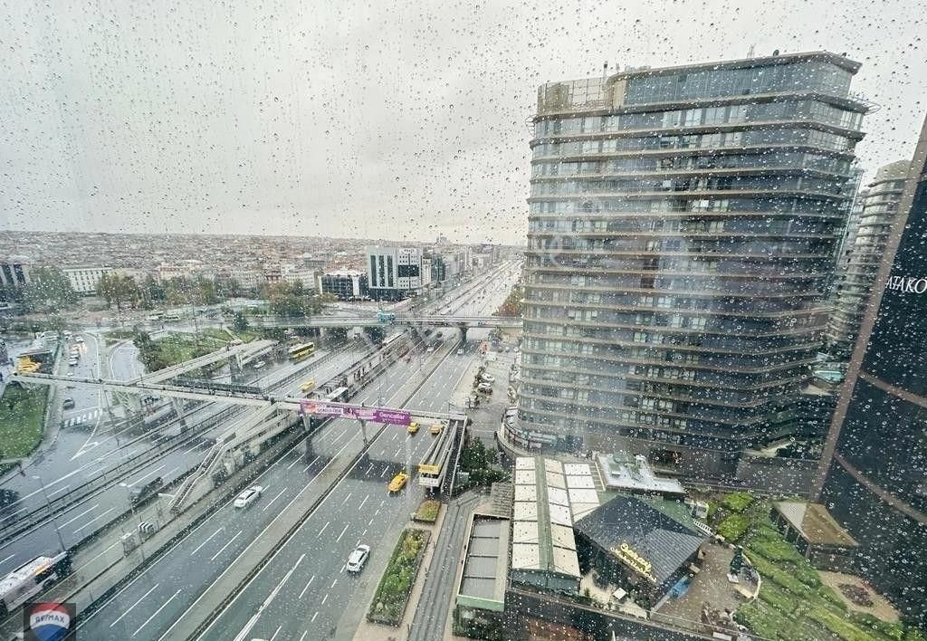 Selenium Retro Projesinde Tam Kat Kiralık Ofis - Görsel 6