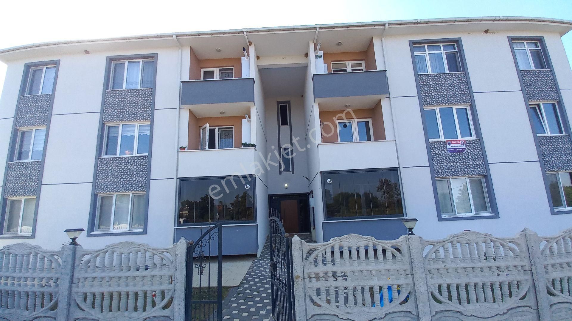 Akyazı Küçücek İstiklal Satılık Daire AKYAZI KÜÇÜCEK 'DE 3+1 SATILIK DAİRE 